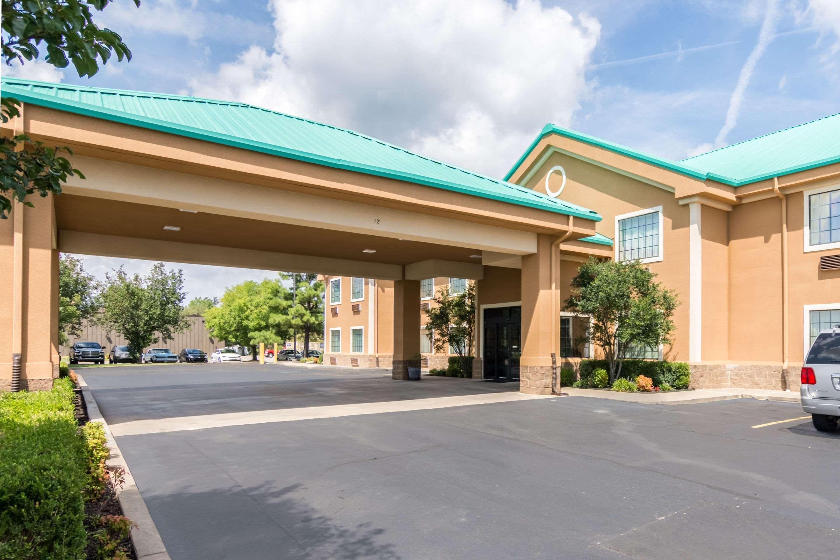 Quality Inn & Suites Of Alma - Northeast From Fort Smith Dış mekan fotoğraf